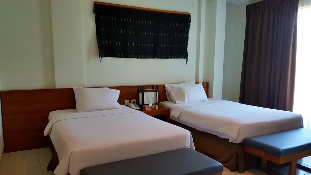 Luwansa Beach Hotel Labuan Bajo Luaran gambar